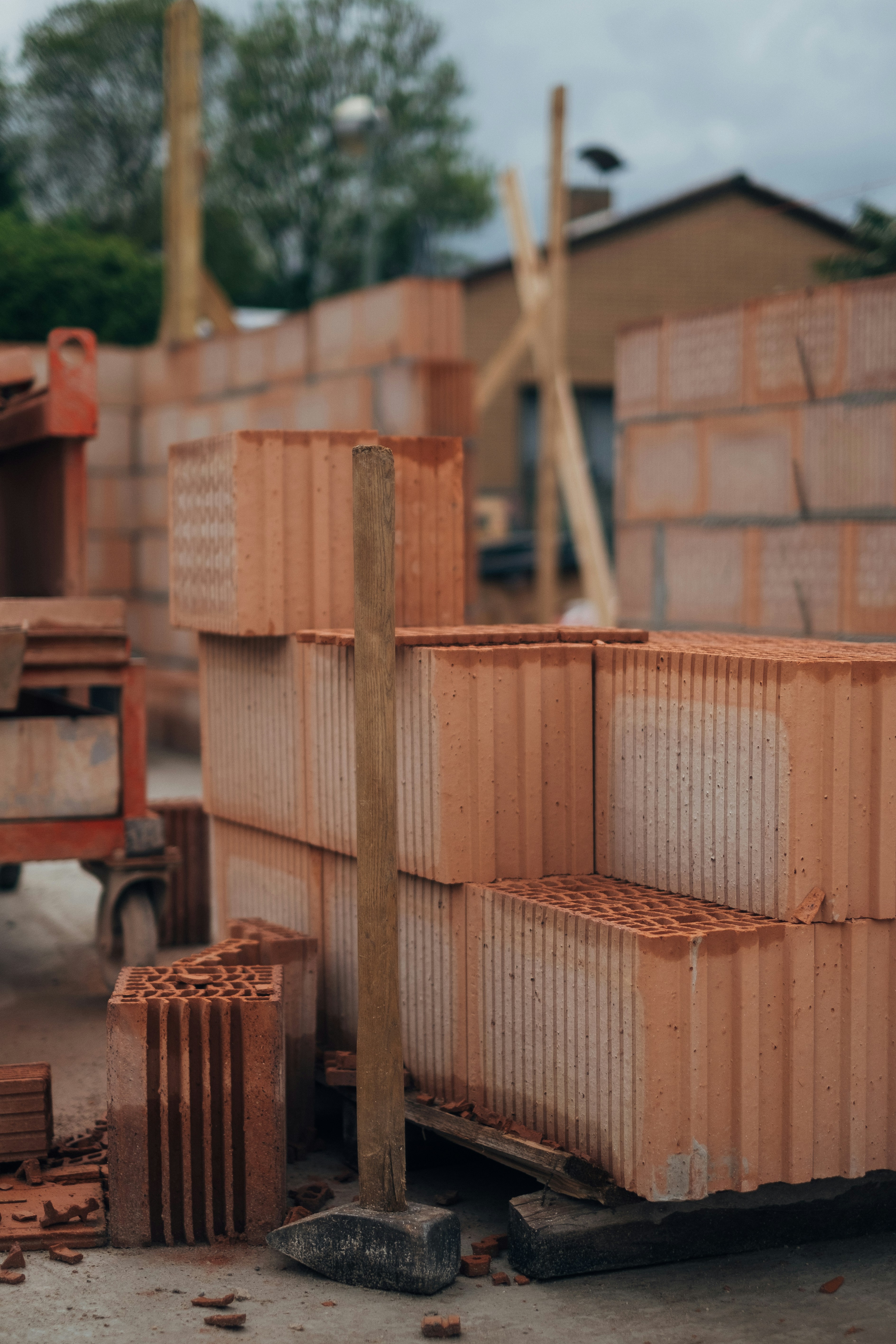 Building materials and construction bricks